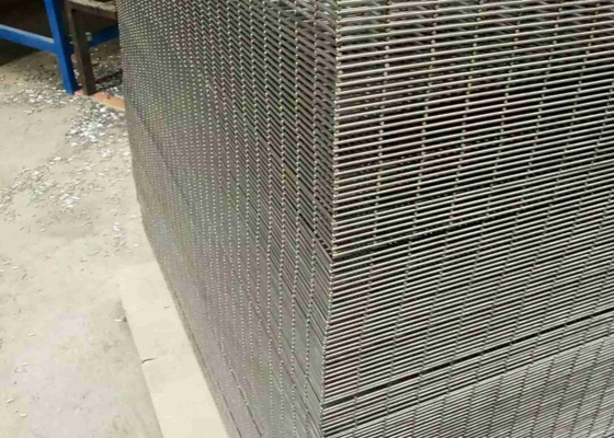 T 304 Stainless Steel Welded Wire Mesh 4" X 4" Opening 0.250" Diameter