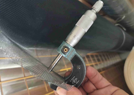 Ss304 فلزی شبک حفاظتی پرده های سیاه پودر پوشش 0.19mm سیم 1.4mm سوراخ